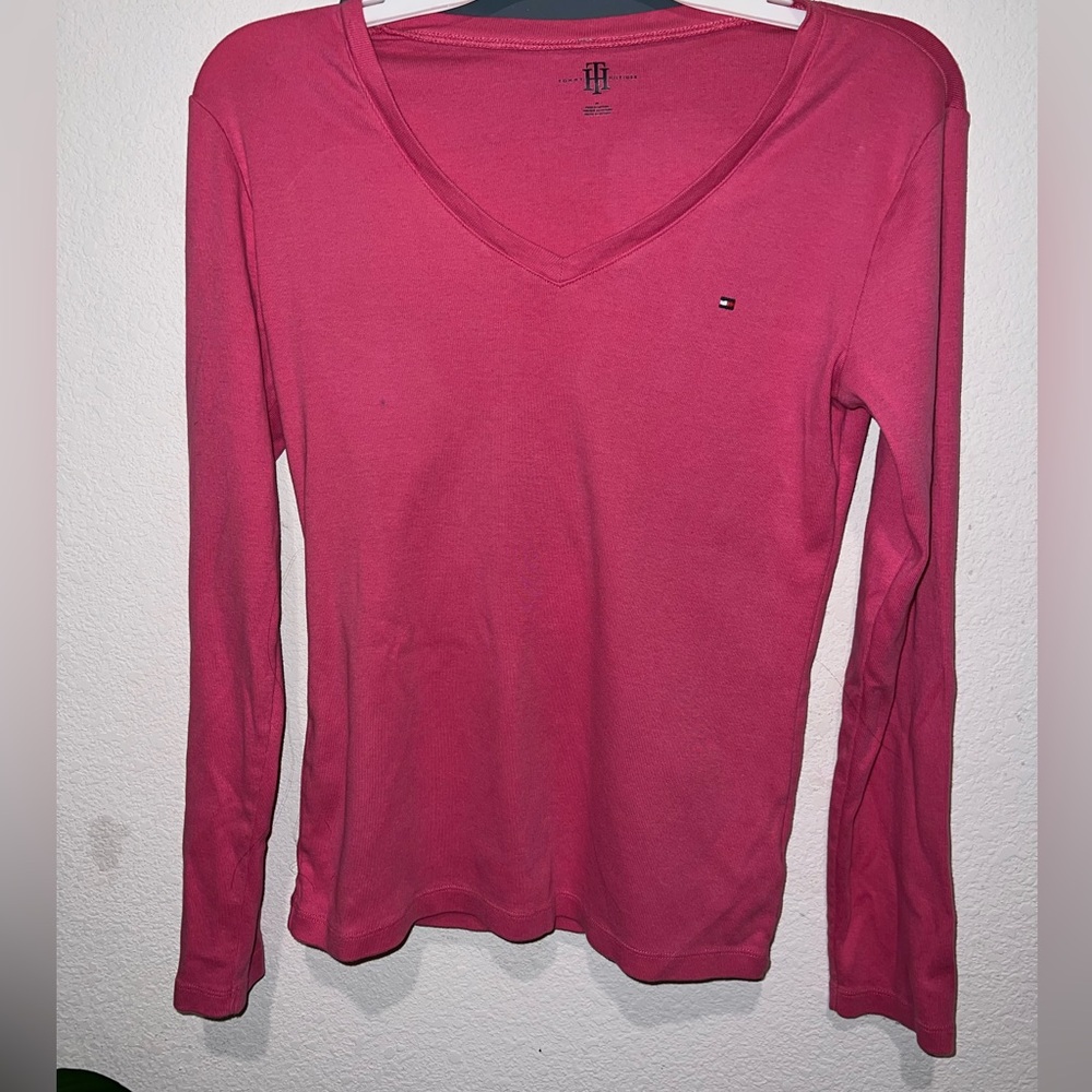Vintage Pink Tommy Hilfiger Vneck ( Size M )